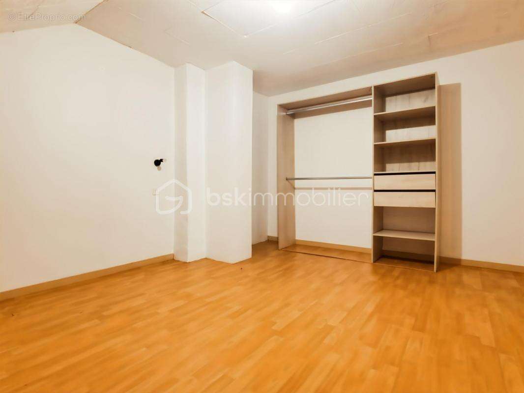 Maison à CHEF-BOUTONNE