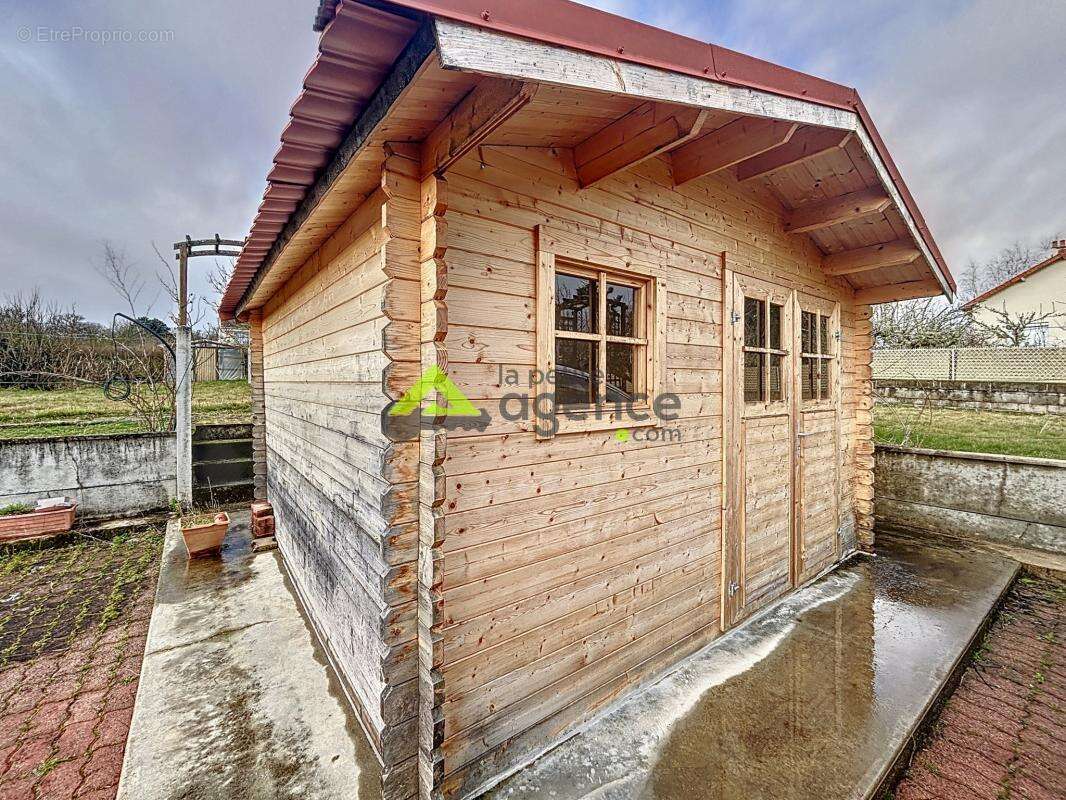 Maison à LAVAVEIX-LES-MINES