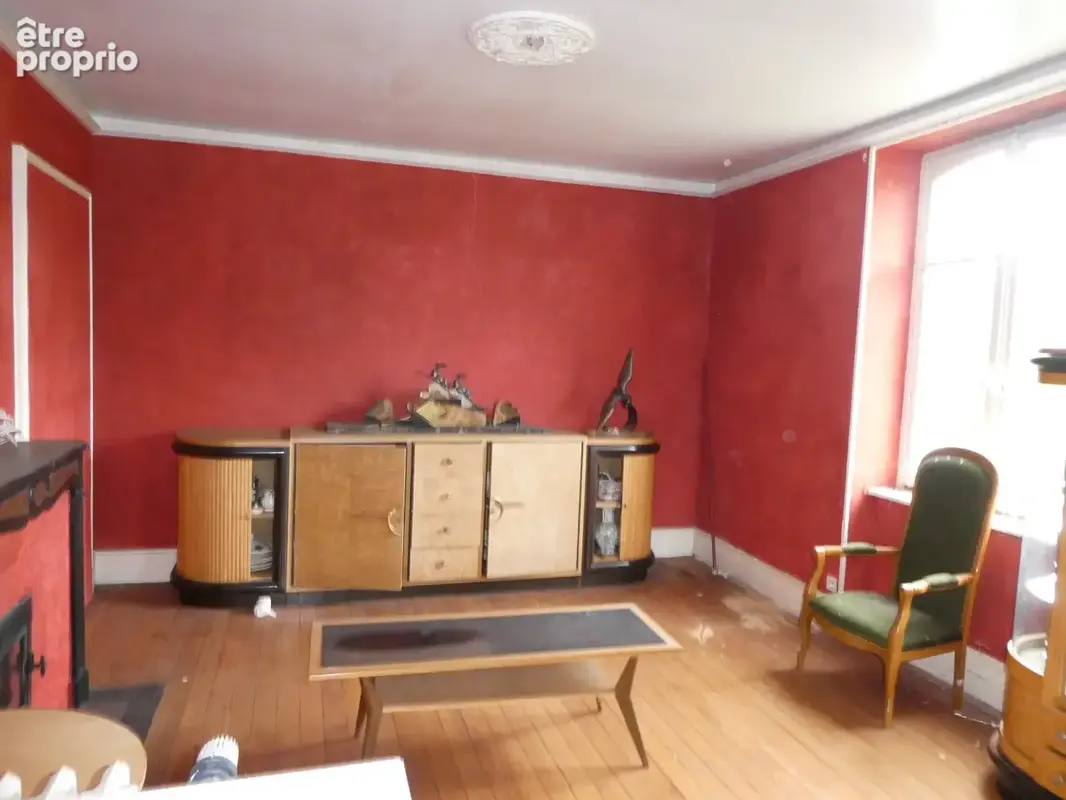 LE THILLOT (88)Maison bourgeoise de caractère à rénover de 280 m²sur trois niveaux, terrain 1000 m²+ garage - photo 6