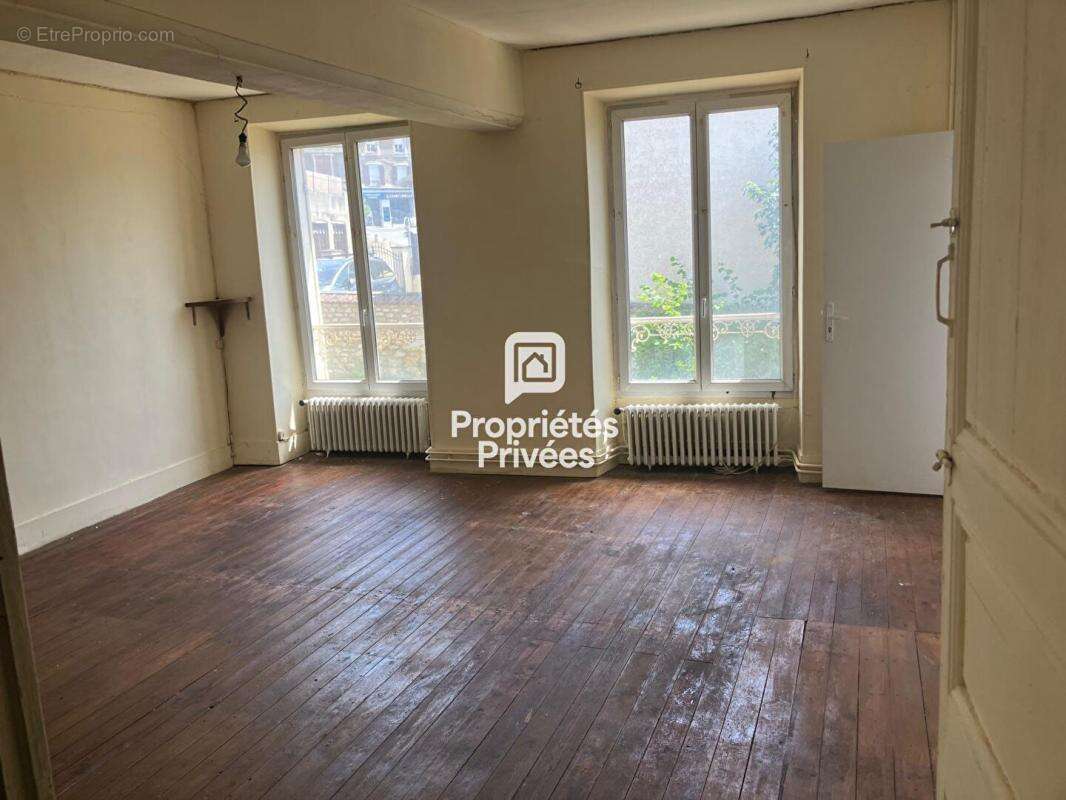 Septeuil centre, gros potentiel ! - photo 2