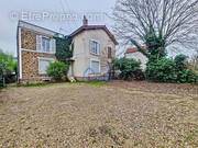 Maison à MONTIGNY-LES-CORMEILLES
