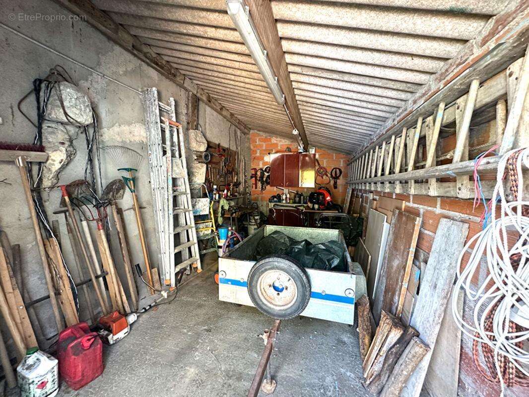 Charmante maison des années 50 situé à Veuil - photo 15