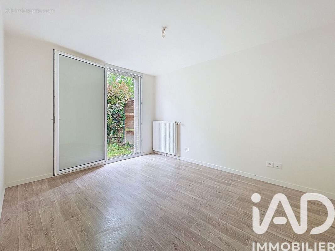 Photo 6 - Appartement à SAINTE-GENEVIEVE-DES-BOIS