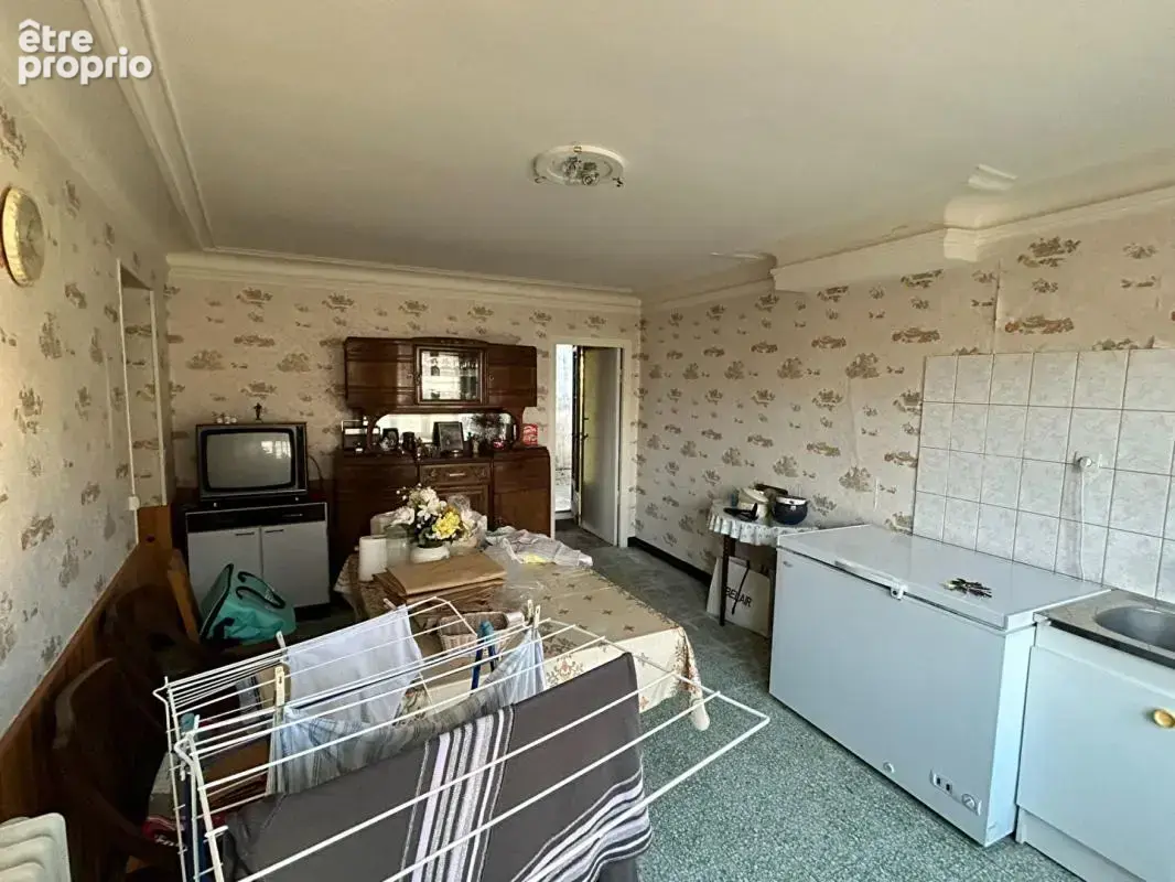 Us : grande maison avec beaucoup de potentiel ! - photo 3