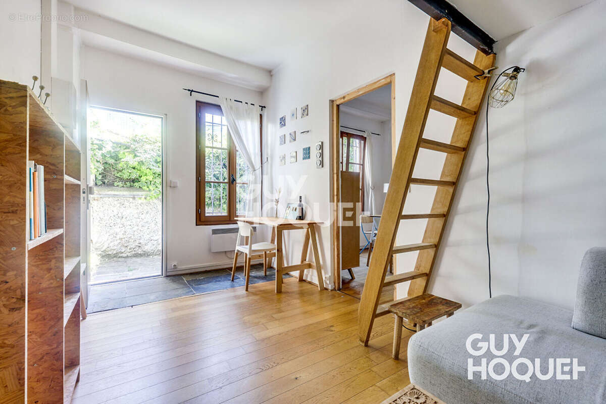 Appartement à PARIS-19E