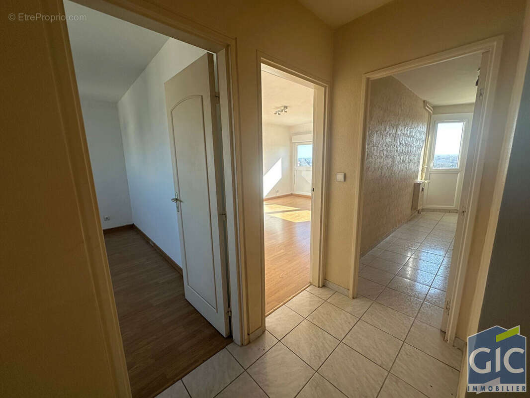 Appartement à HEROUVILLE-SAINT-CLAIR