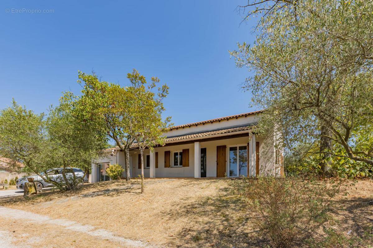 Maison à POULX