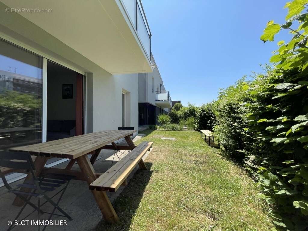 Appartement 42 m² à Reze  - photo 4