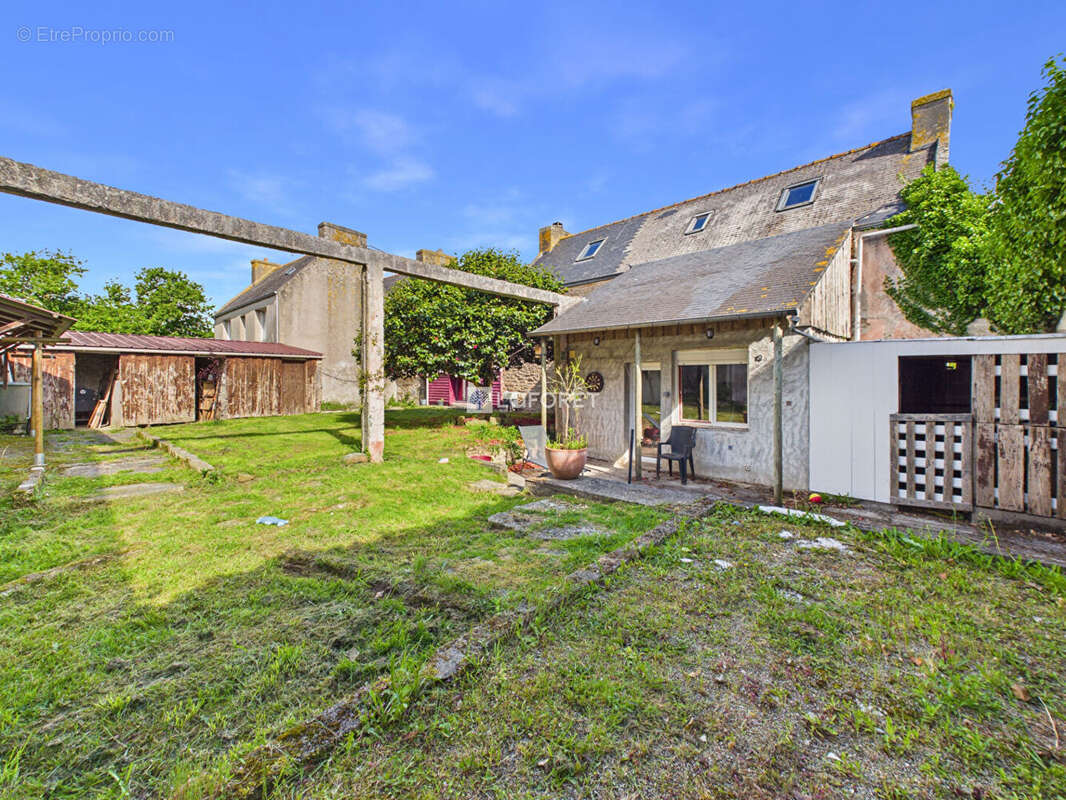 Maison à GUILER-SUR-GOYEN
