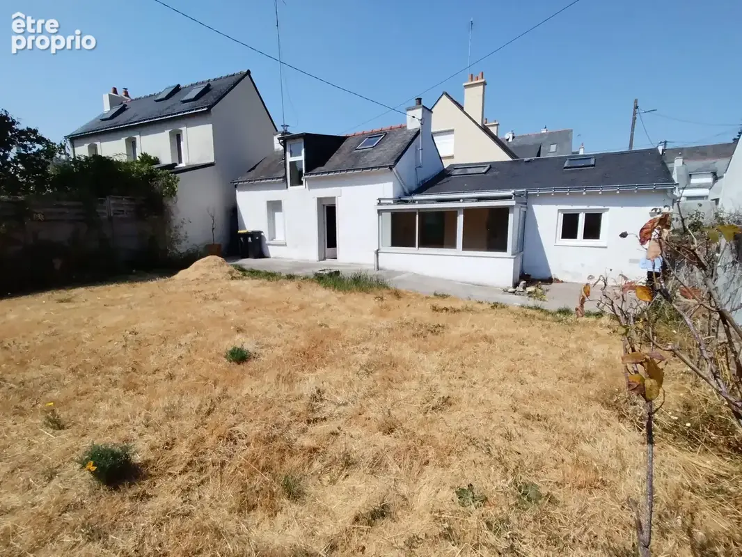 Vannes (56000)   Quartier prisé de Trussac : Maison de ville avec potentiel rare - photo 2