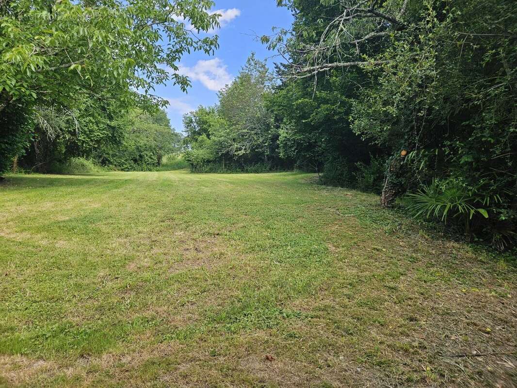 Maison à CROUSEILLES