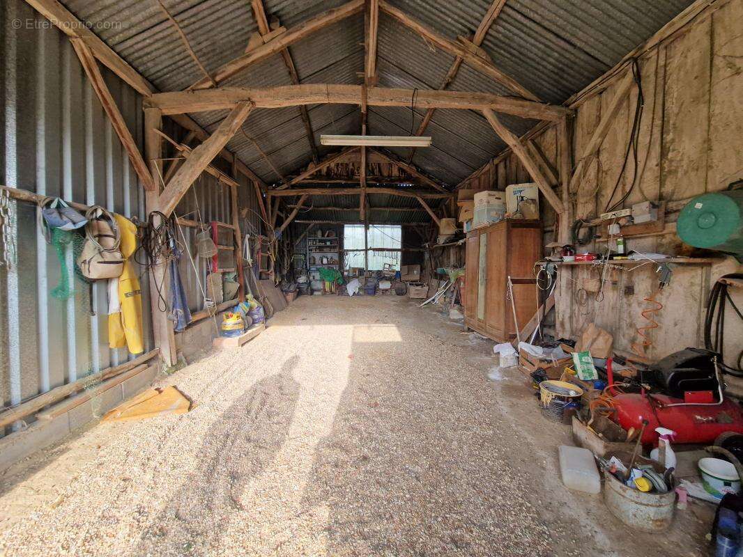 Maison à CHATEAUVIEUX