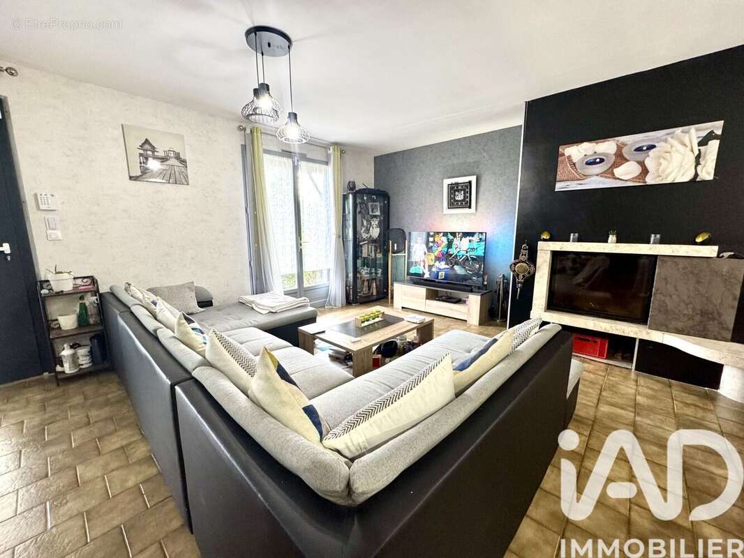 Maison 119 m² à Villiers-Louis  - photo 7
