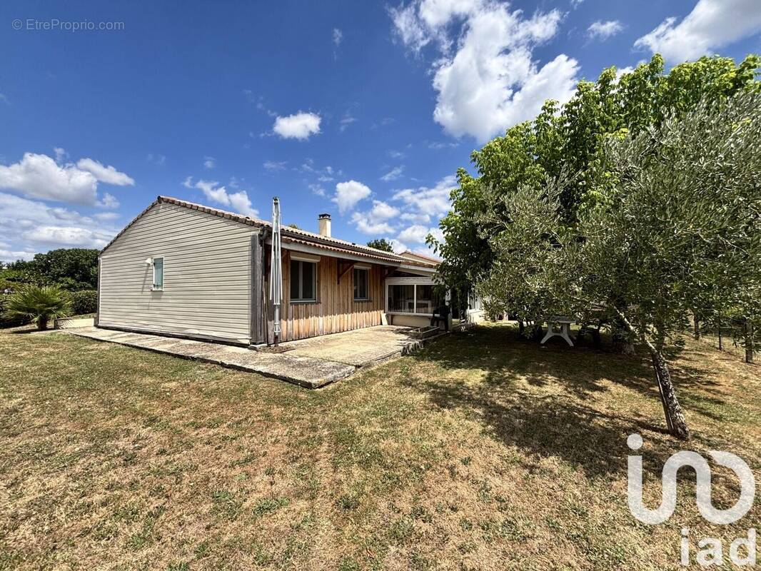 Photo 1 - Maison à TRESSES