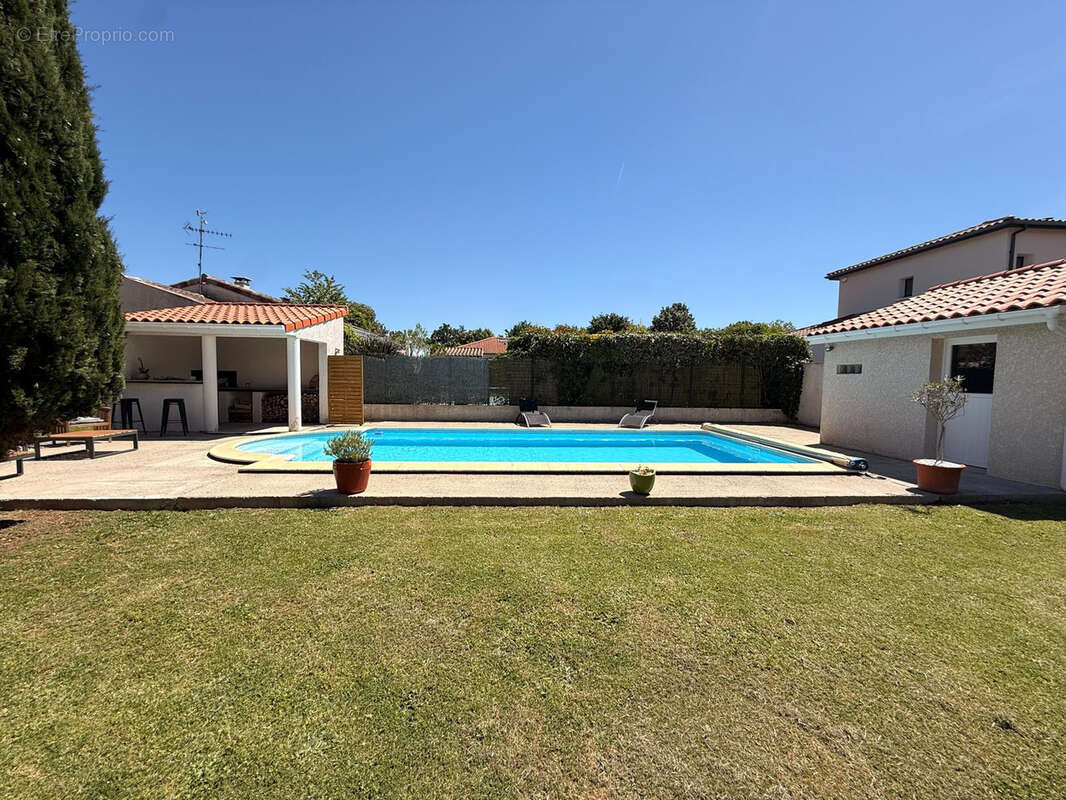 Maison à VILLENEUVE-TOLOSANE