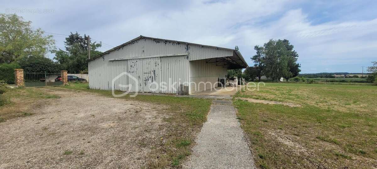 Maison à MONTEREAU-FAULT-YONNE