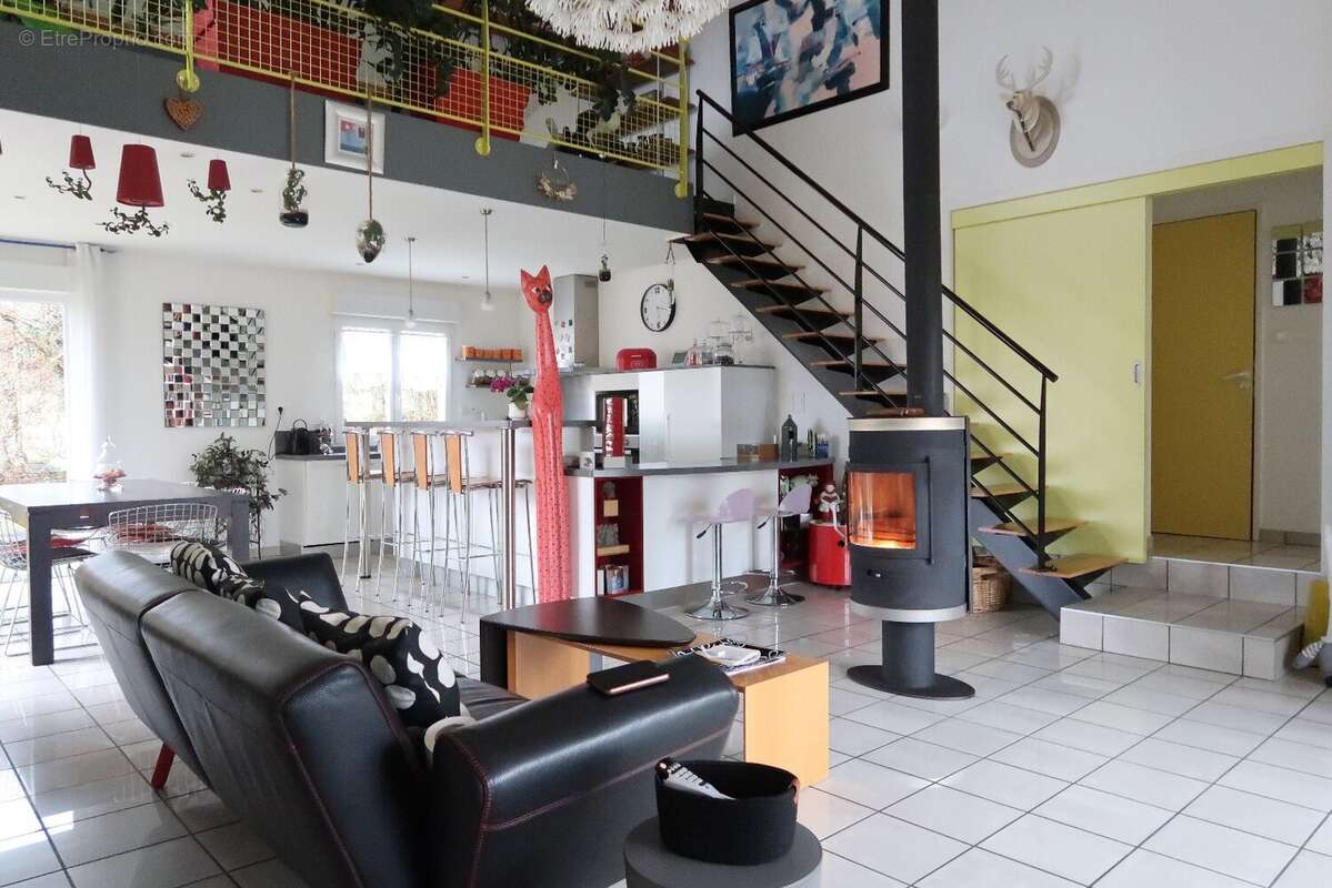 Maison à LE BESSAT