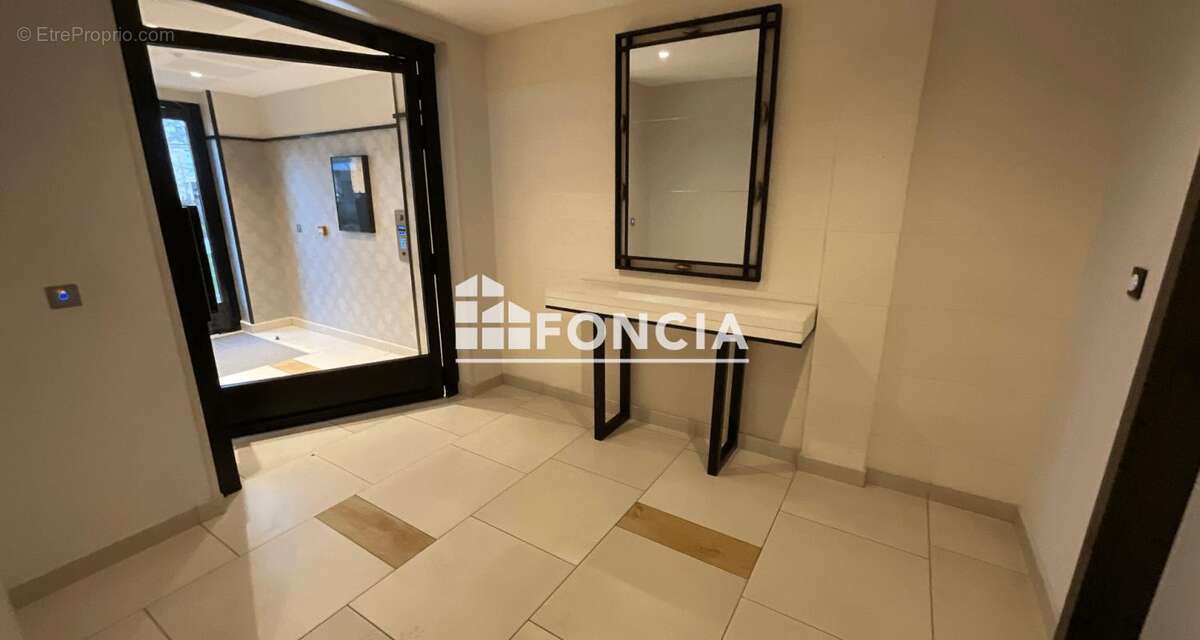 Appartement à LE BLANC-MESNIL