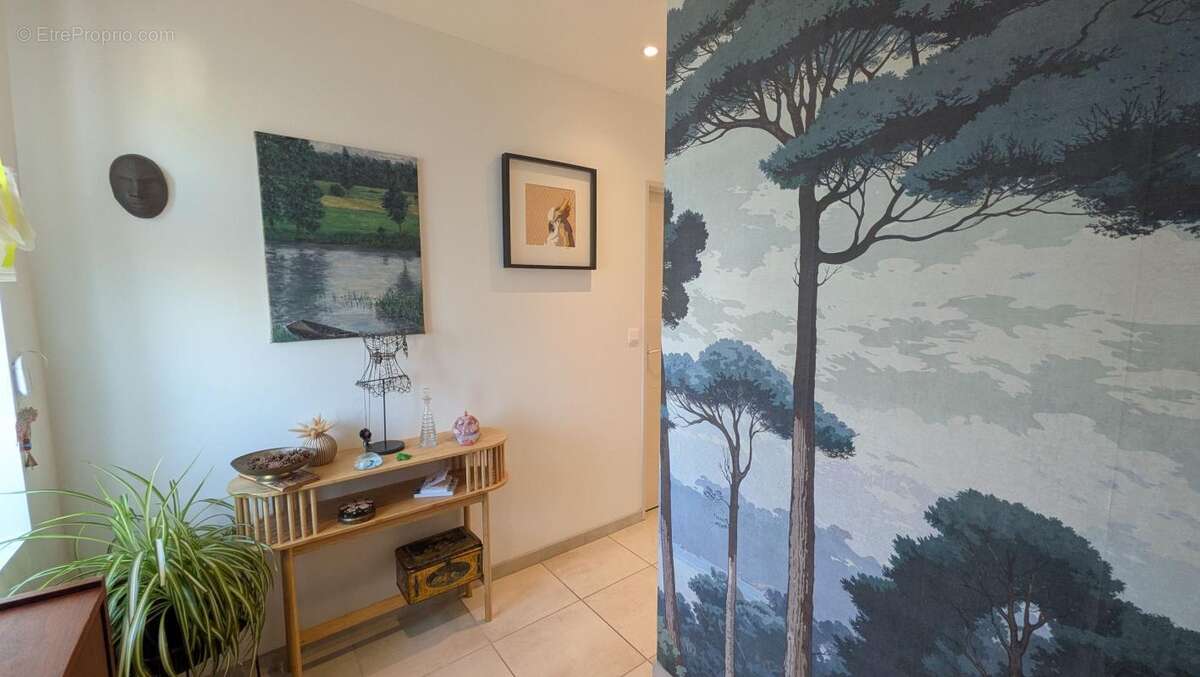 Appartement t3 rez-de-jardin 68 m² entièrement rénové - photo 11