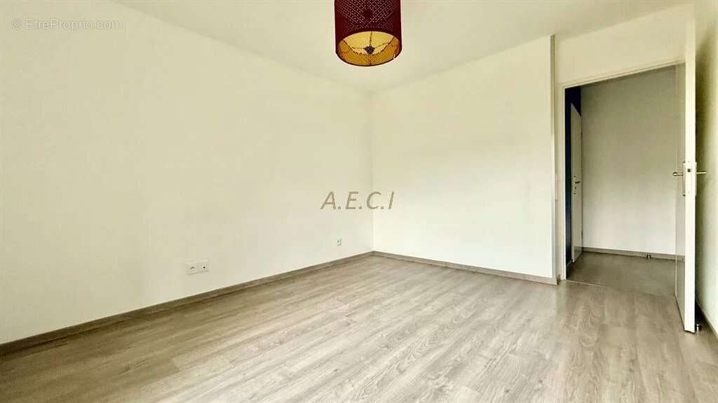 Appartement à COLOMBES