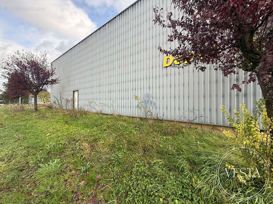 Commerce à SENNECEY-LES-DIJON