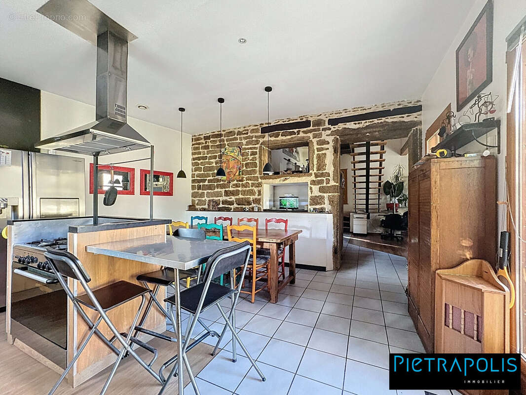 Maison à SAINT-GERMAIN-AU-MONT-D&#039;OR