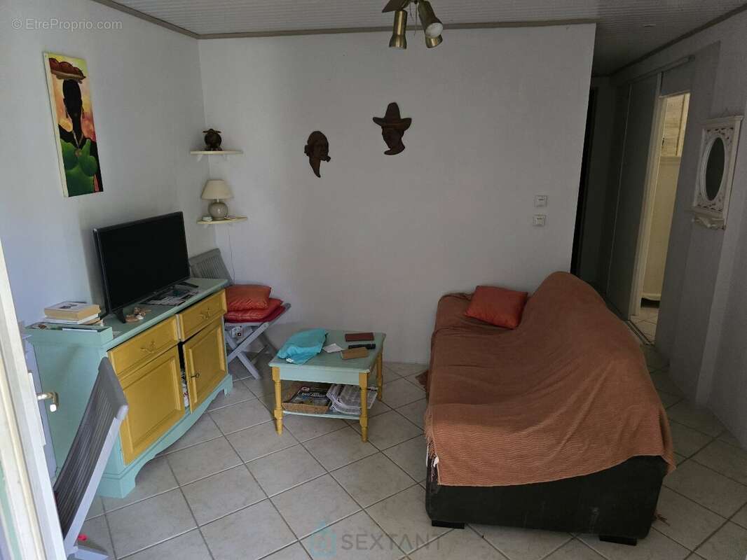 Maison à LES TROIS-ILETS