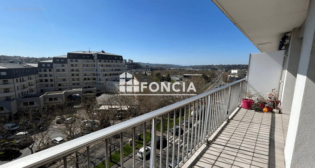 Appartement à SAINT-ETIENNE