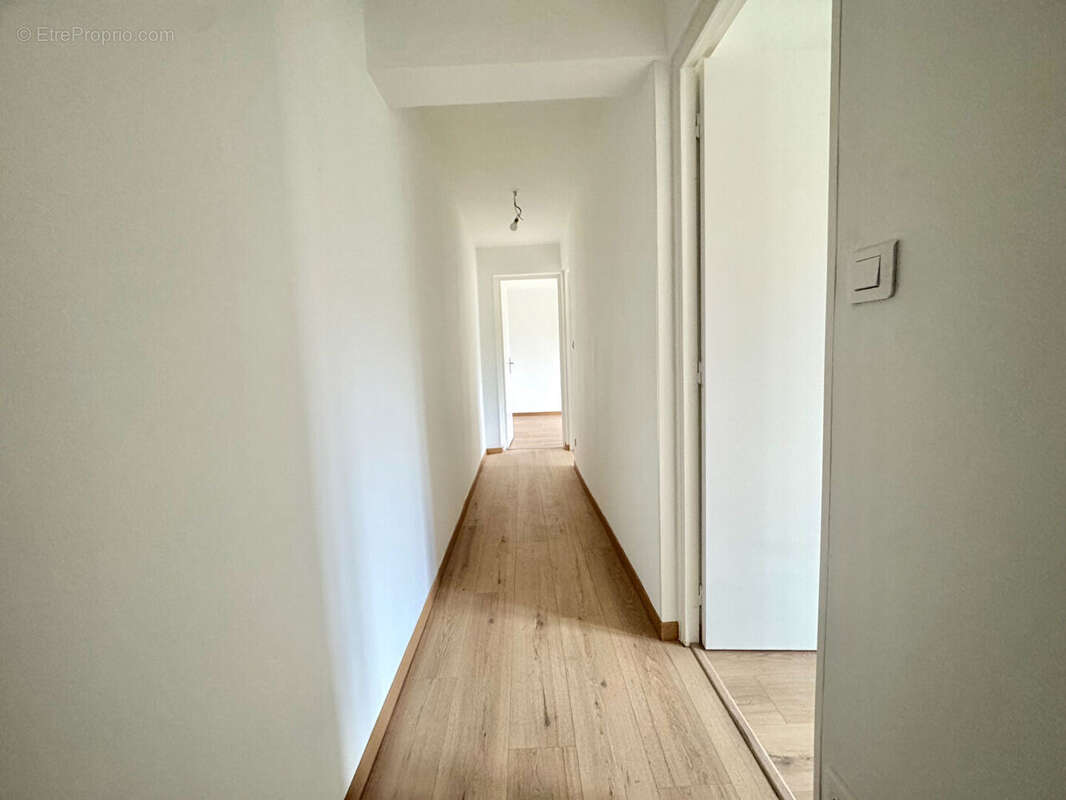 Maison à SAINT-REMY-SUR-AVRE