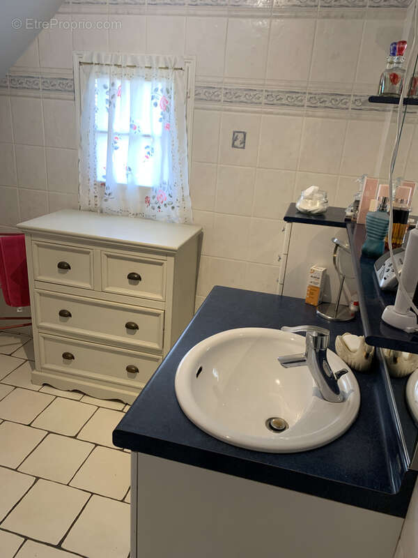 Maison à SAINT-HILAIRE-DE-COURT