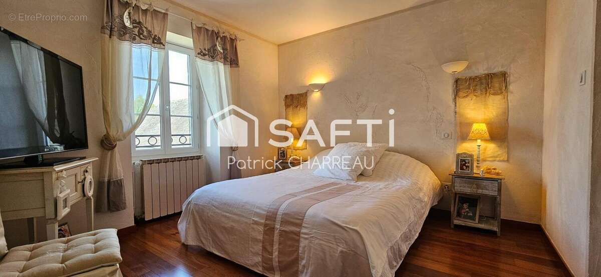 Maison 130 m² à Pazayac  - photo 6