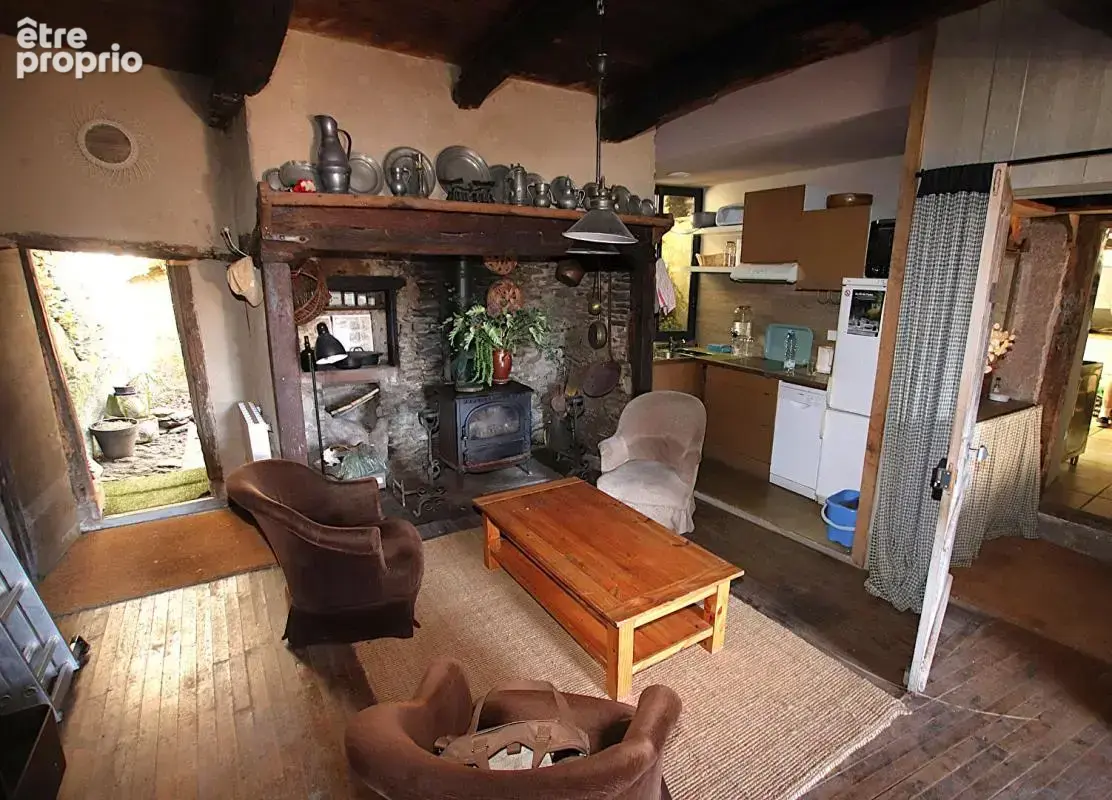 Maison de village avec vue exceptionnelle sur l'abbatiale de Conques - Gîte & fort potentiel commercial - photo 4