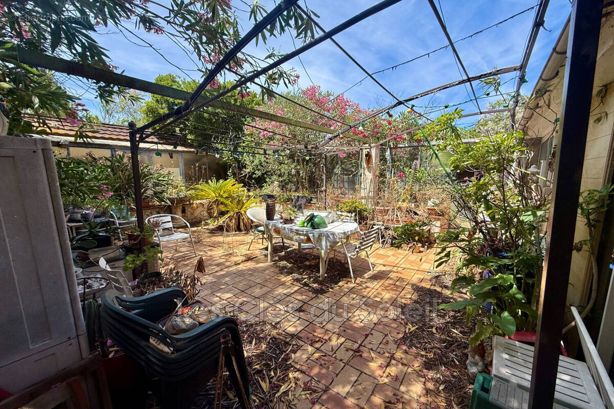 Appartement à HYERES