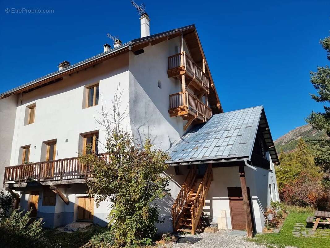 Appartement à LE MONETIER-LES-BAINS