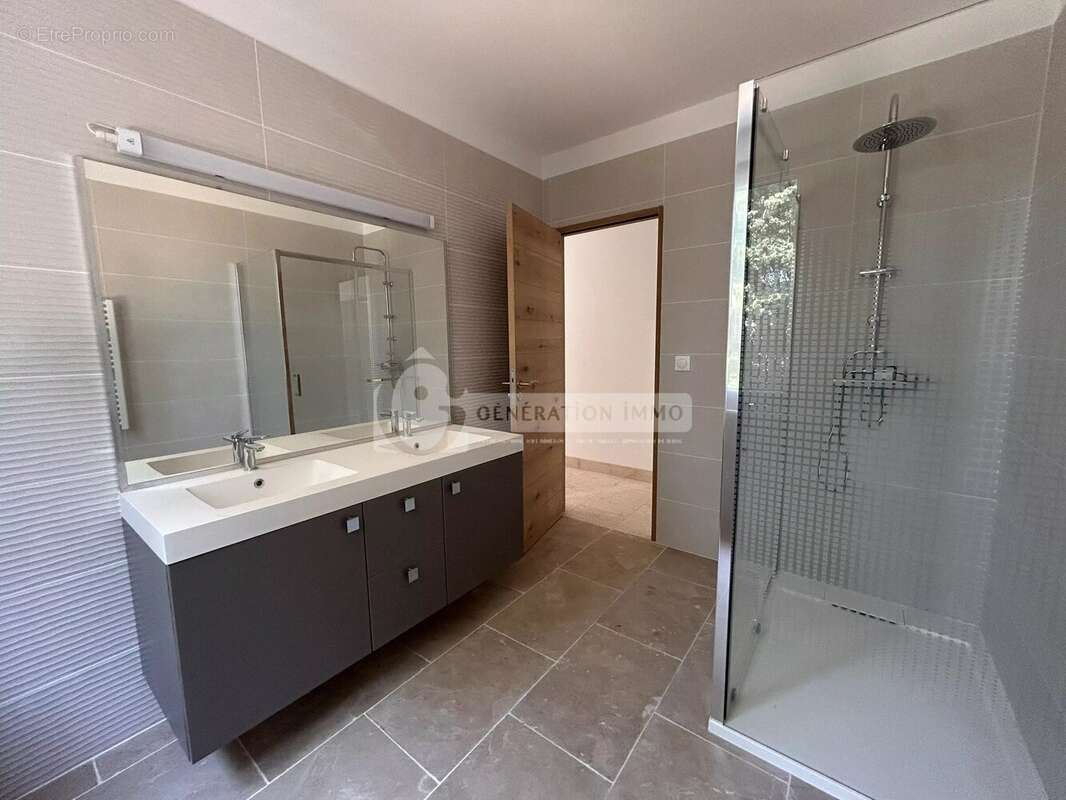 Fontvieille - Maison rénovée 4 chambres - photo 5