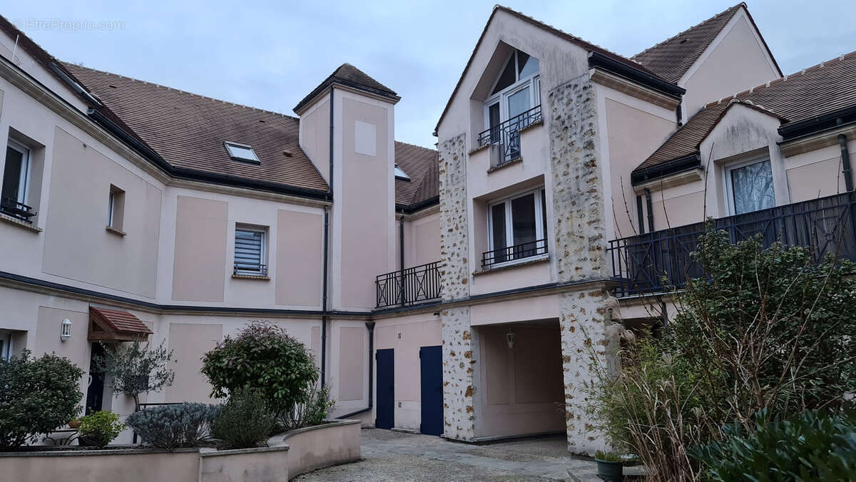 Appartement à GIF-SUR-YVETTE
