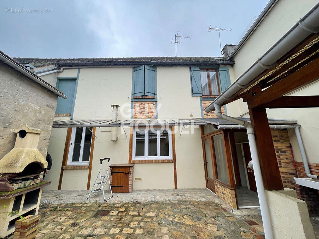 Maison à MILLY-LA-FORET