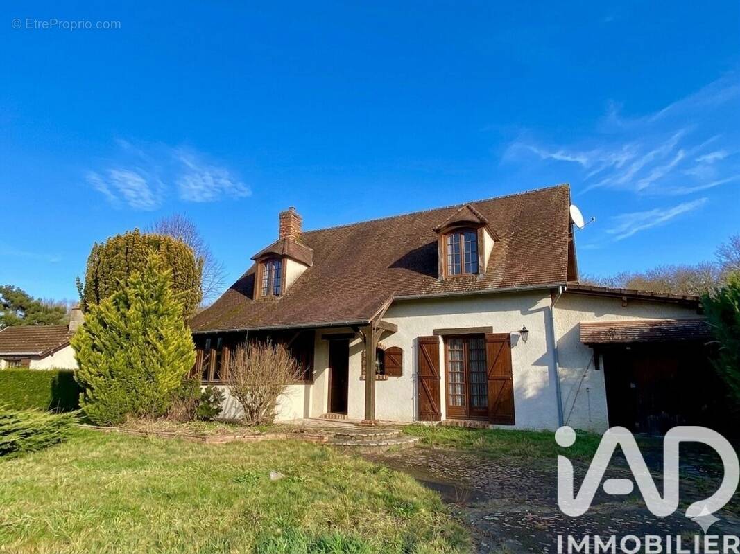 Photo 1 - Maison à MONTEREAU