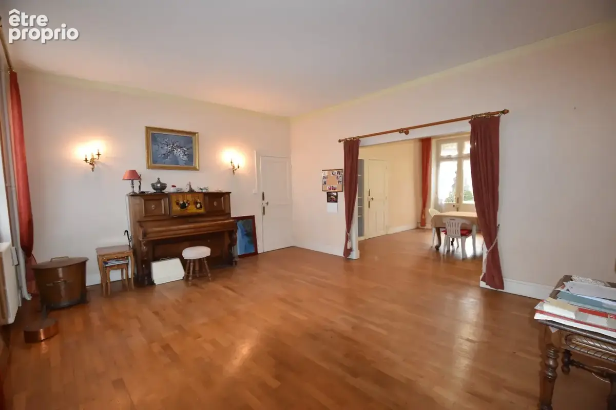 Maison à vendre 7 pièces GENELARD (71) - photo 4
