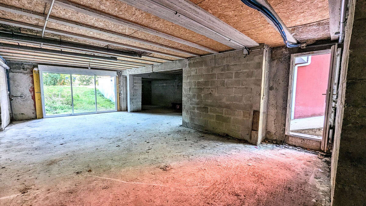 Appartement Saint Denis 4 pièce(s) 58.85 m2 - photo 9
