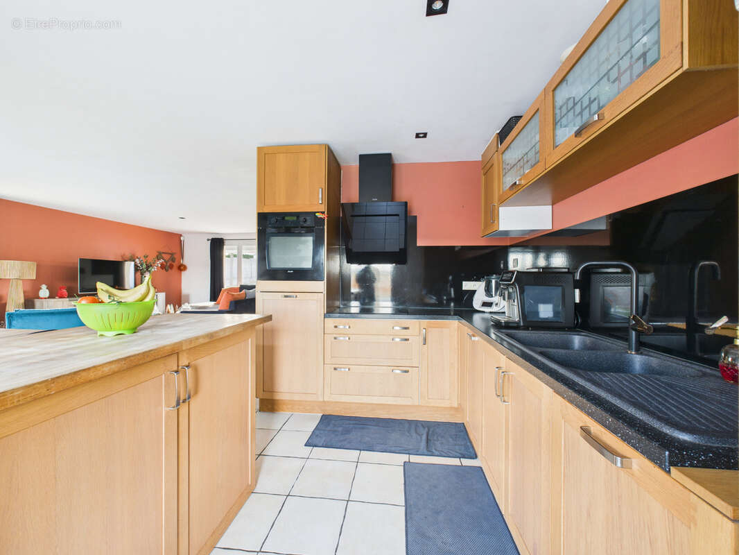 Maison à BAS-EN-BASSET