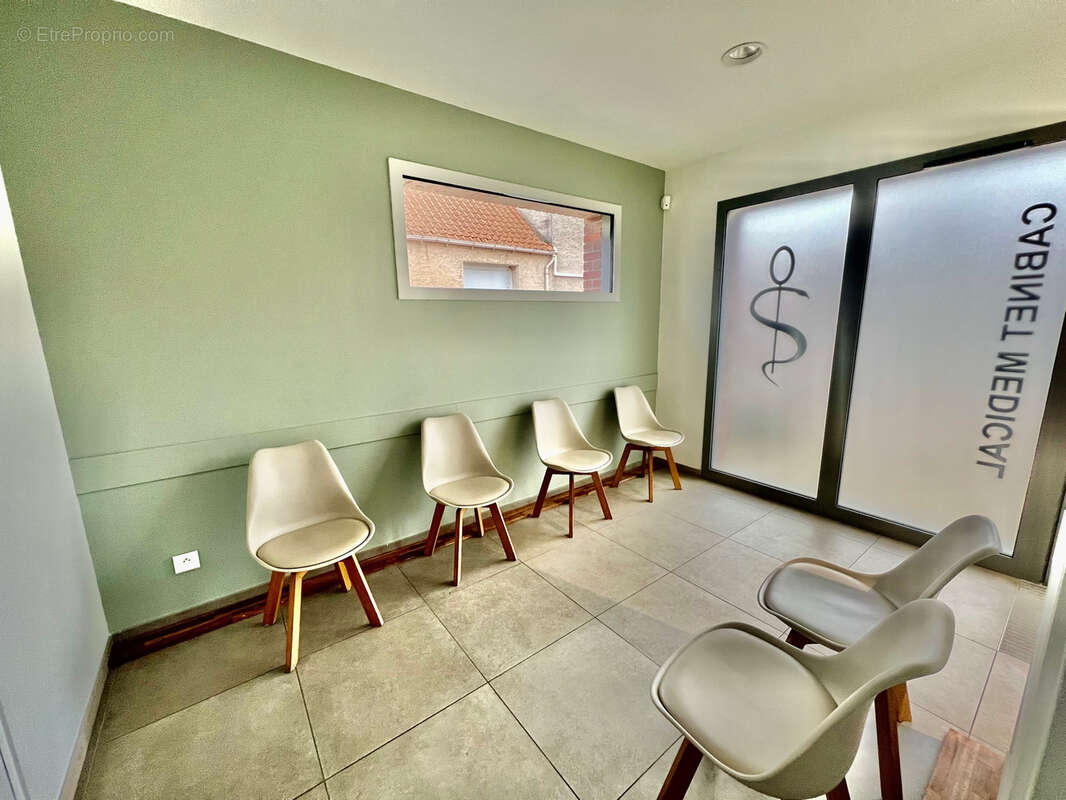 Commerce à ESQUERCHIN