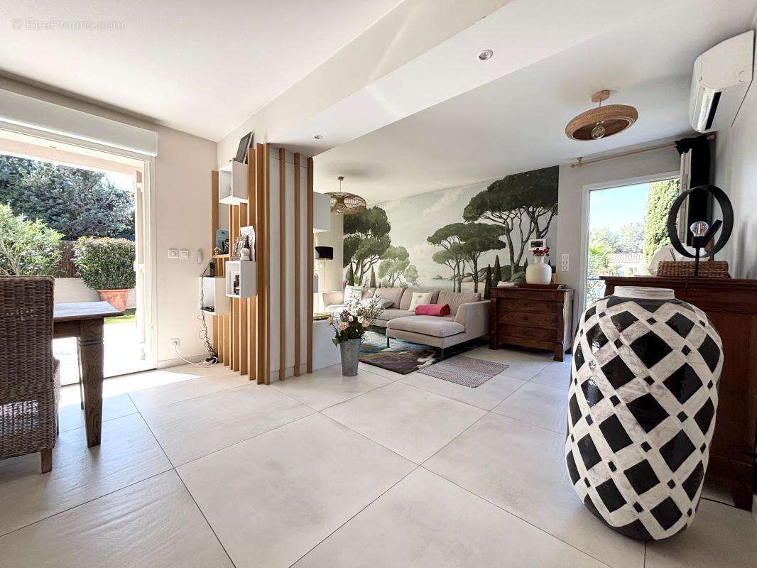 Appartement à SANARY-SUR-MER