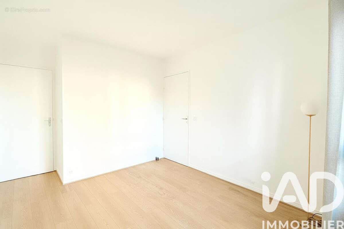 Photo 7 - Appartement à ASNIERES-SUR-SEINE