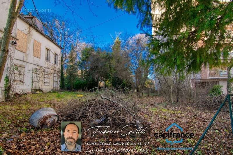 Doubs (25), à vendre Besançon, maison de 320 m2 + terrain de 2190 m2 - photo 15