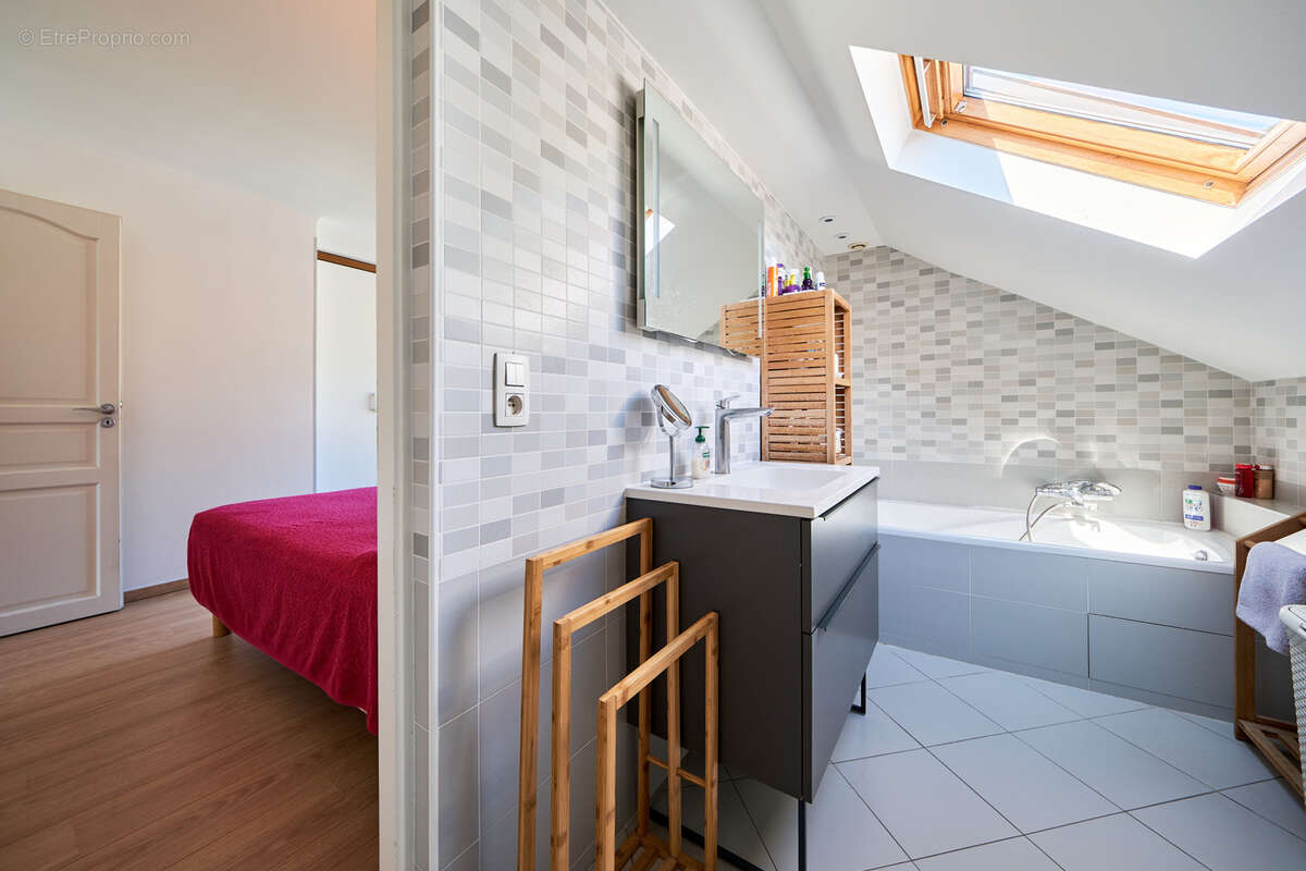 Appartement à ANNECY-LE-VIEUX