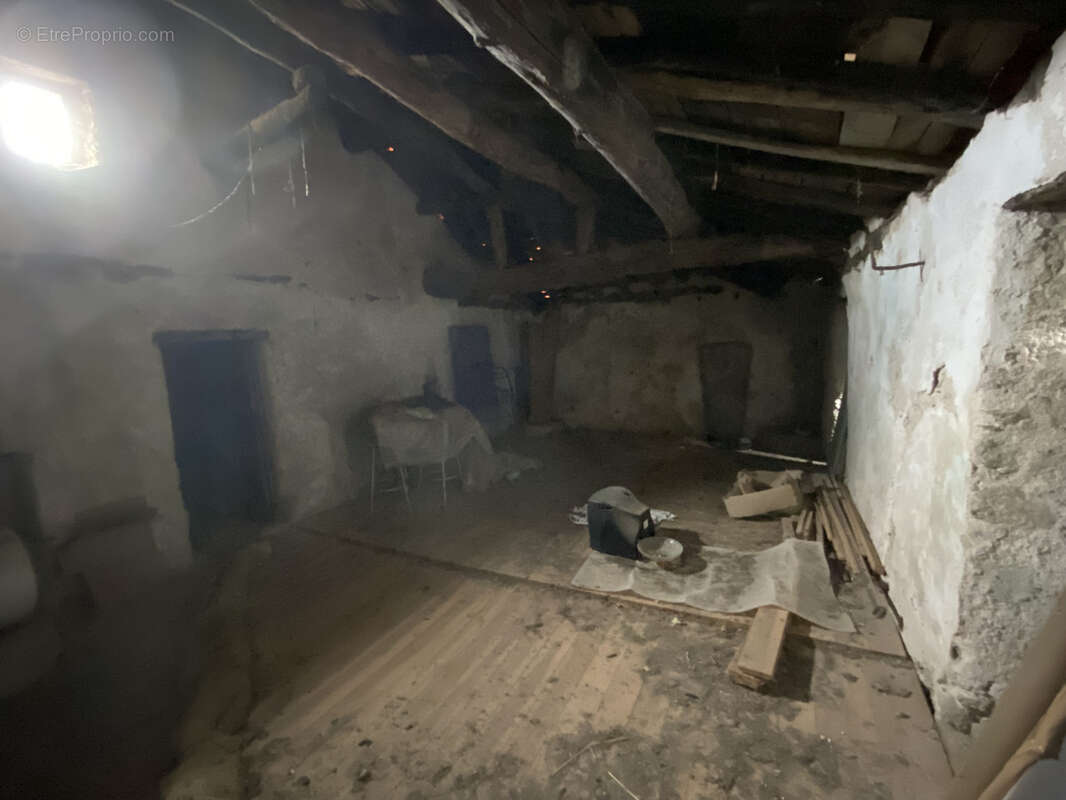 Maison à SAINT-ANDRE-DE-MAJENCOULES