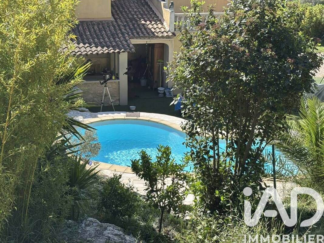 Photo 1 - Maison à ENSUES-LA-REDONNE