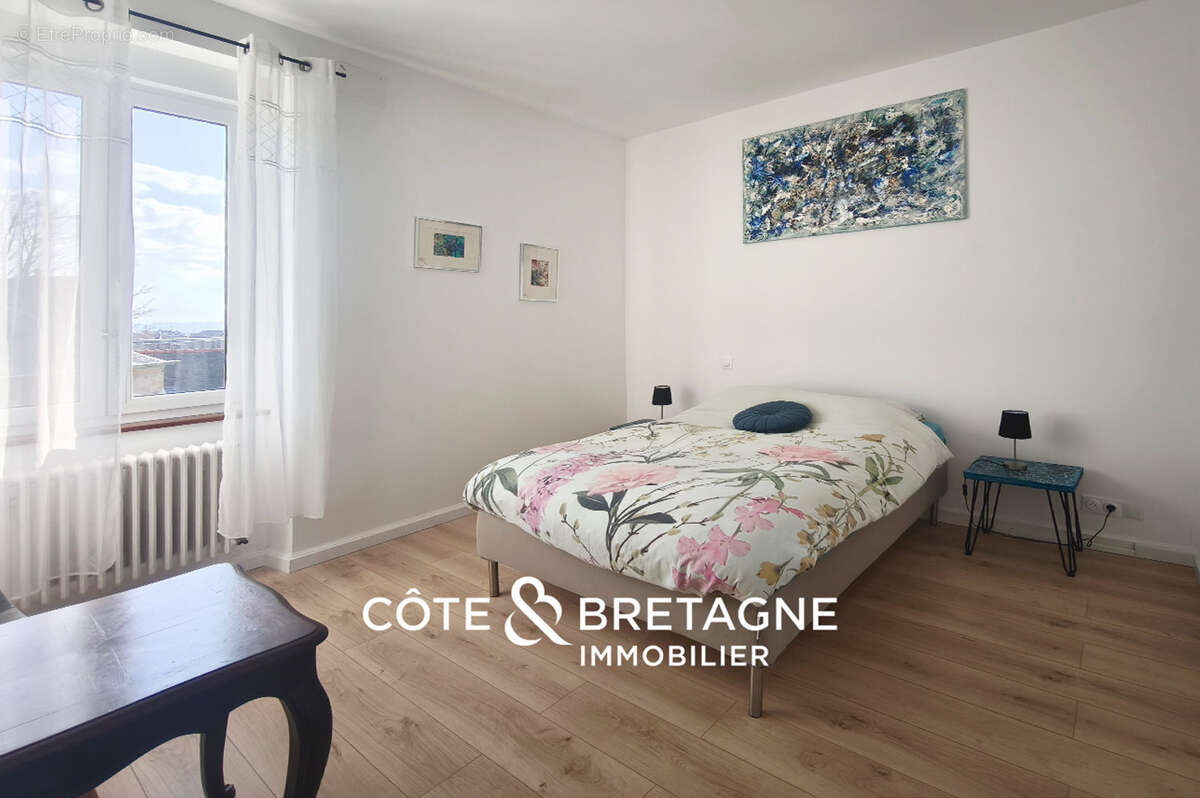 Maison à PLOUBAZLANEC