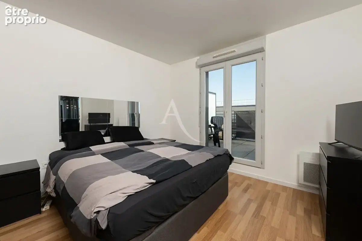 Lumineux F3 dernier étage avec grande terrasse de 40m² - photo 7